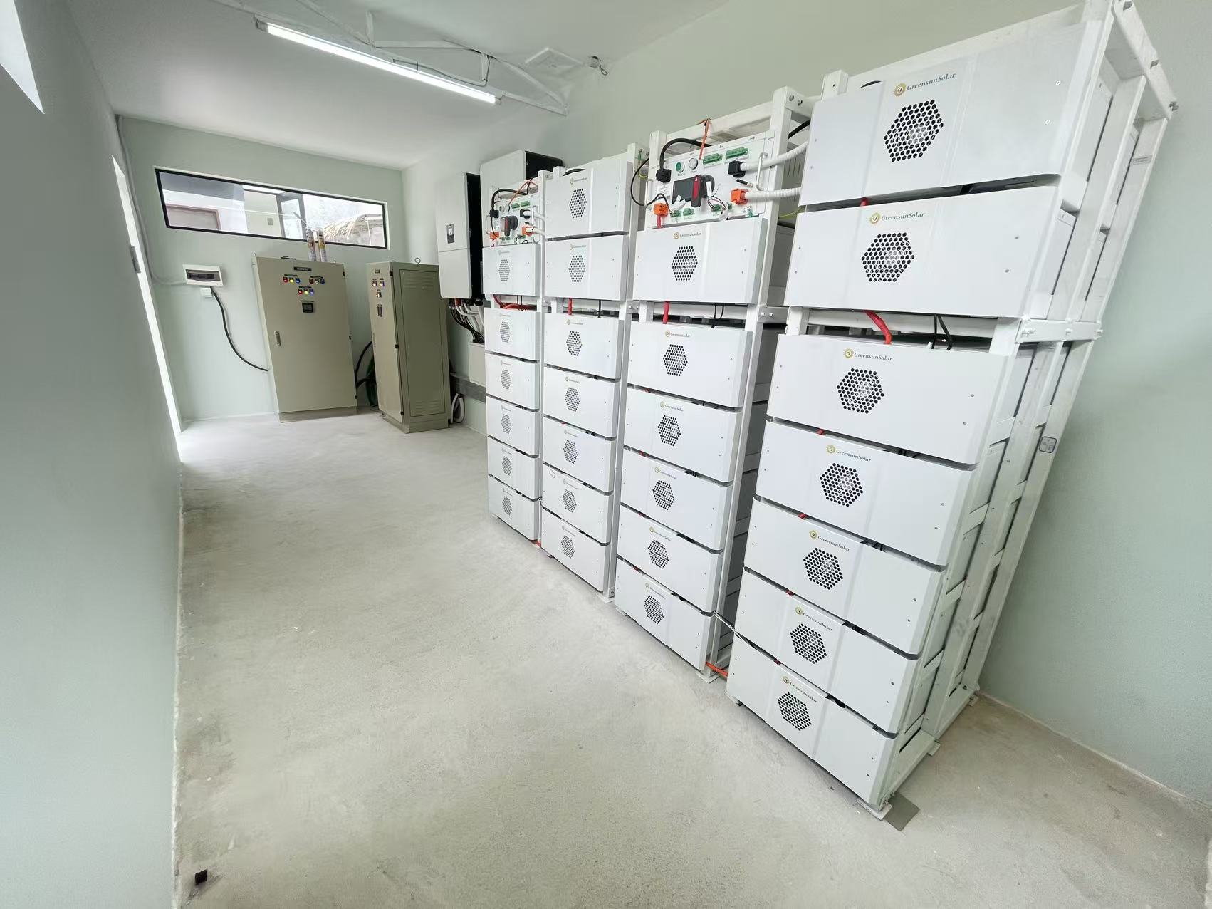 Solar-Hybrid-System Deye 80kW  – Renewable Energy Bess Bewertung und Preis